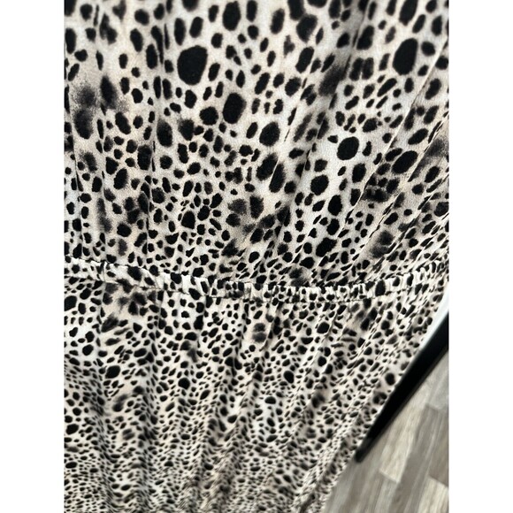 A New Day Women’s tiered dress Size XL Long Sleeve Animal Print Round Neck Rayon - Picture 10 of 14